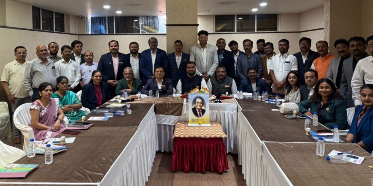 सॅटर्डे क्लब सोलापूर चाप्टरचे सदस्य